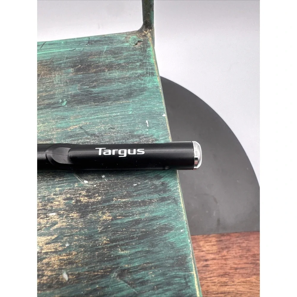 Targus black digital